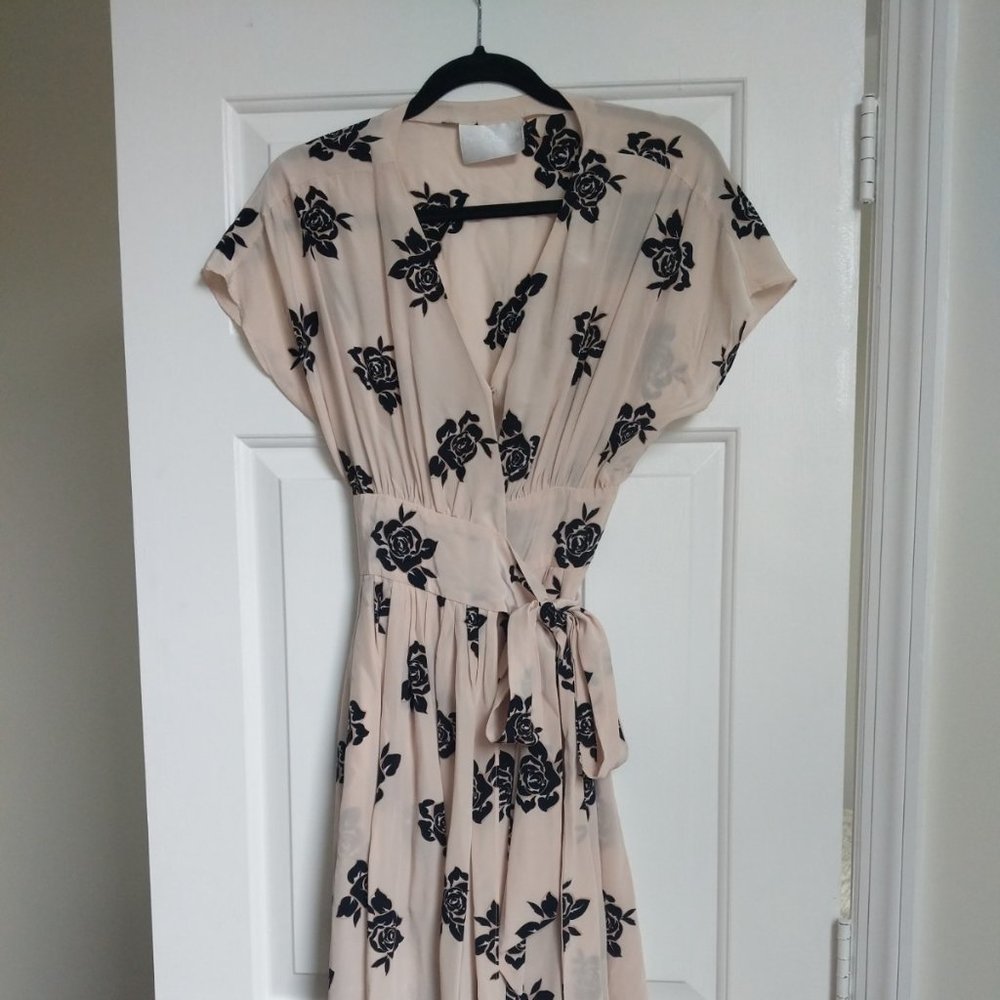 No. 6 store Scarlett wrap dress sz small light pink floral print